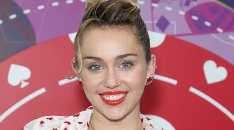 Miley Cyrus, prima e dopo