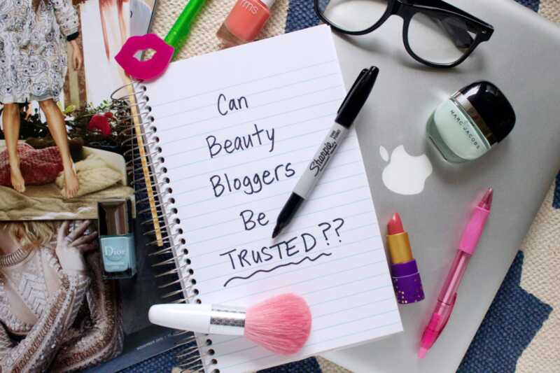 Puoi davvero fidarti di un beauty blogger?