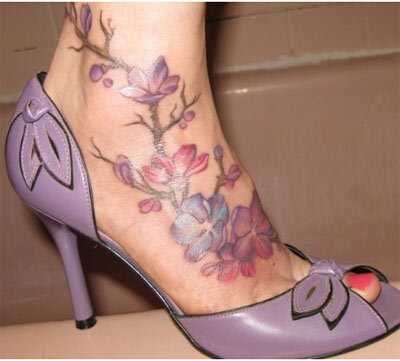 Migliori disegni del tatuaggio del piede - i nostri primi 10