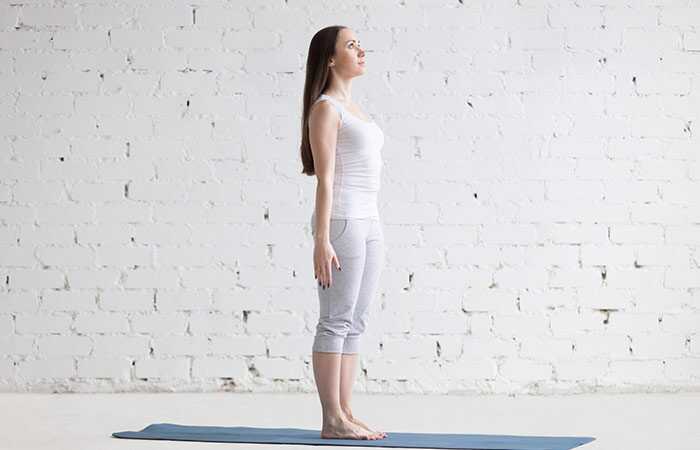 8 incredibili Yoga Asanas che ti aiuteranno a rimanere in forma