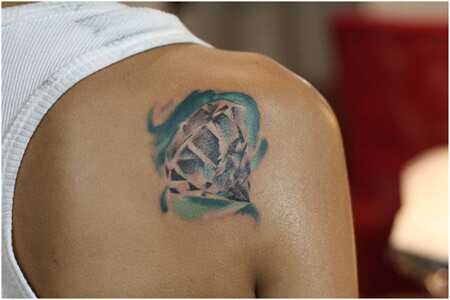 10 Regal Diamond tattoo disegni