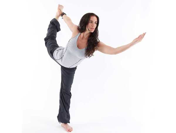 9 yoga pone per rimanere in forma