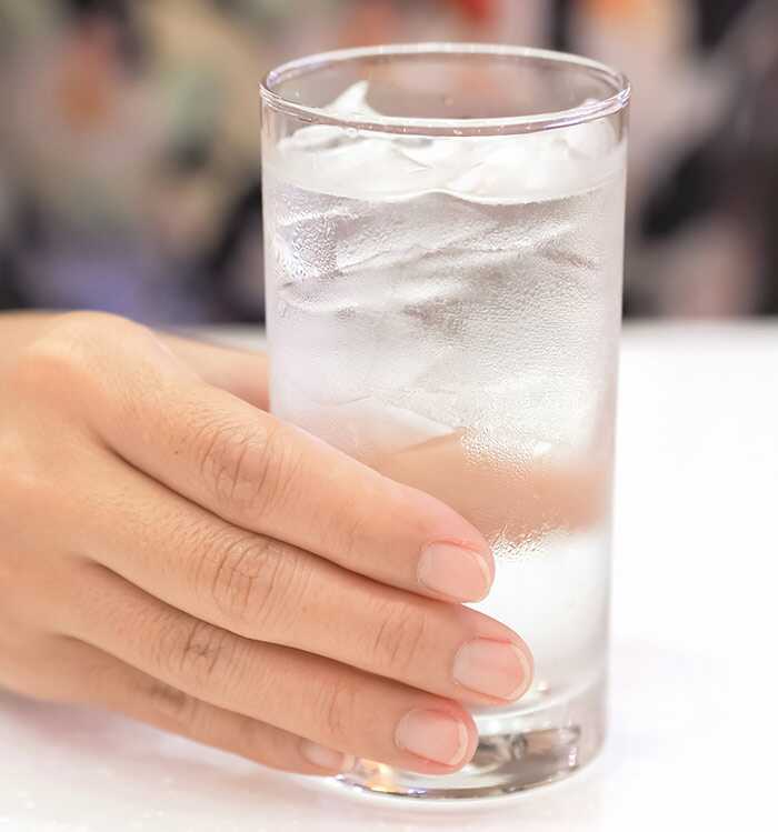 L'acqua potabile ti aiuta a perdere peso?