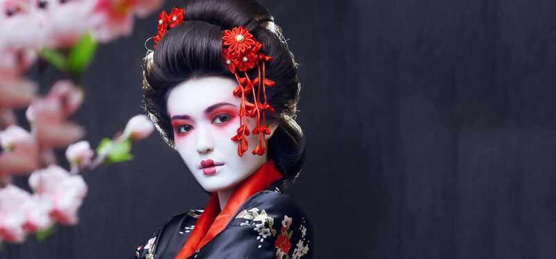 Idee di trucco facili per creare quel look Geisha ideale