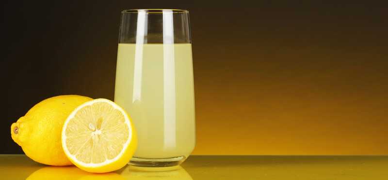 10 effetti collaterali del succo di limone