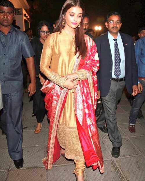 Aishwarya Rai è la donna più bella - 20 abiti che dimostrano questo