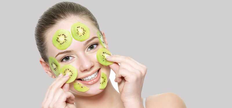 7 Maschere di faccia di frutta di Kiwi che puoi provare Oggi