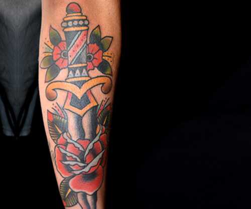 Top 15 Quindici disegni del tatuaggio di Dagger
