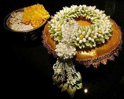Top 10 gioielli di fiori freschi per il tuo design Mehndi
