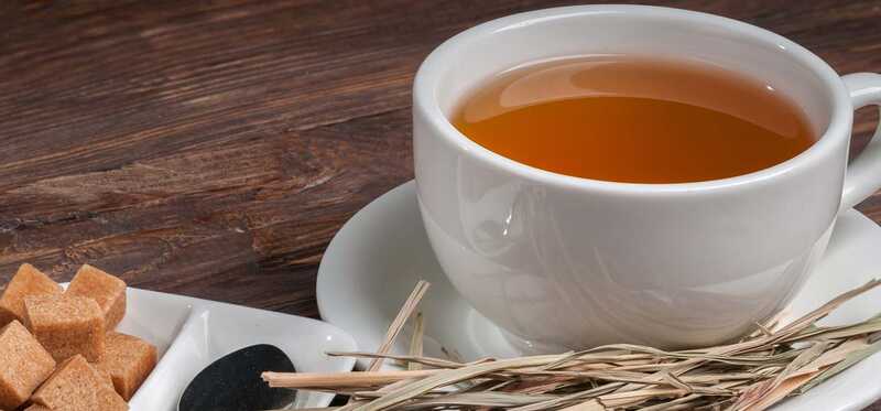 10 incredibili benefici per la salute del tè di Lemongrass