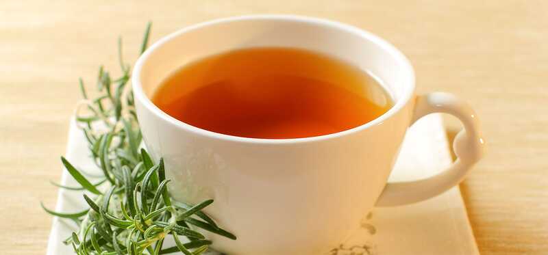 10 incredibili benefici per la salute del tè Rosemary