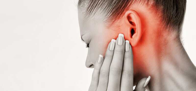 6 efficaci rimedi domestici per trattare il drenaggio dell'orecchio