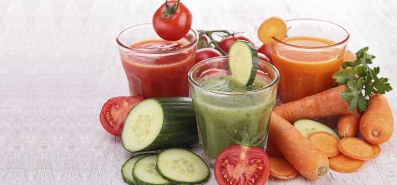 10 vantaggi incredibili di bere succhi vegetali per la salute e la bellezza