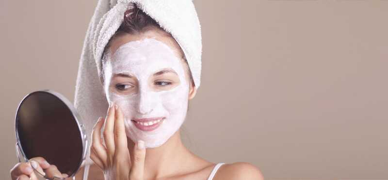 10 benefici incredibili di Facials sulla tua pelle