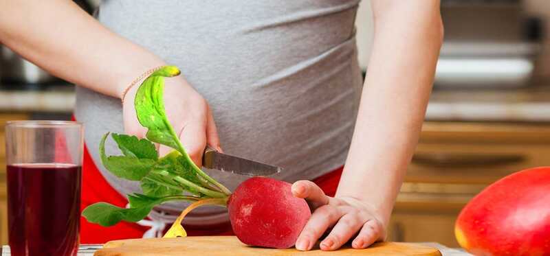 È sicuro mangiare mangiato durante la gravidanza?
