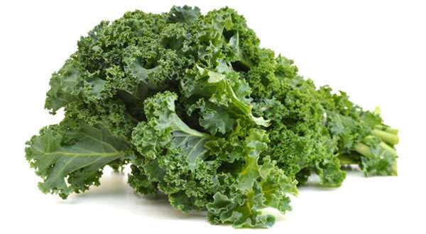 13 vantaggi straordinari di Kale (Karam Saag) per la pelle, i capelli e la salute