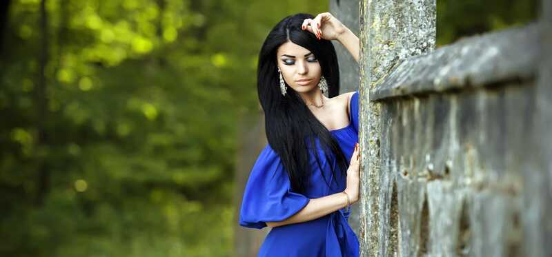 6 consigli stupefacenti di trucco Quando si indossa un abito blu
