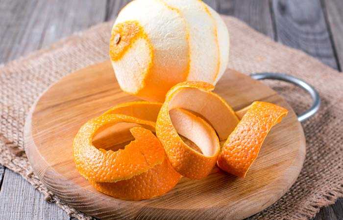 14 benefici incredibili di Peeling Arancione (Santre Ke Chilke) per bellezza e salute