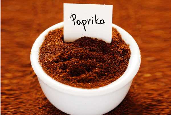 19 vantaggi straordinari di Paprika (Degi Mirch) per la pelle, i capelli e la salute