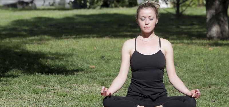 6 vantaggi straordinari della meditazione di Soham per guidare una vita sana
