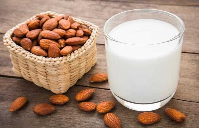 10 gravi effetti collaterali del latte di mandorle