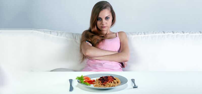 10 gravi effetti collaterali di Starving