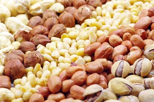 Top 10 benefici per la salute di Nuts