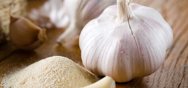 10 incredibili benefici per la salute del sale di aglio