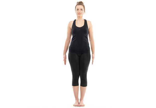 12 semplici Asana Yoga per ridurre il grasso della pancia