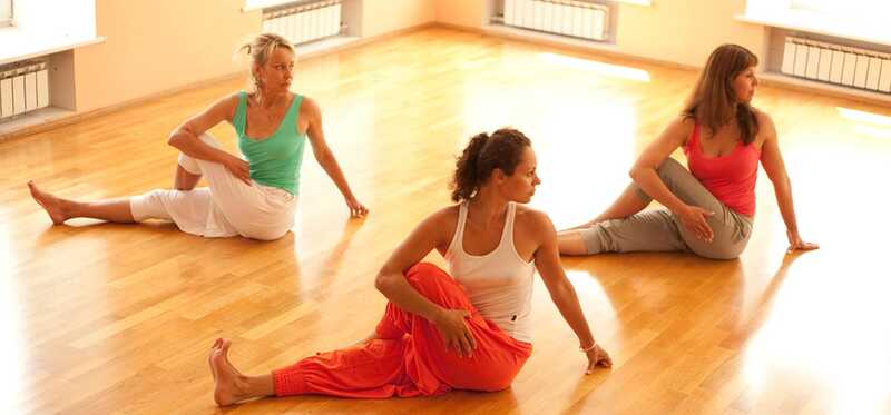 Top 10 corsi di yoga a Noida