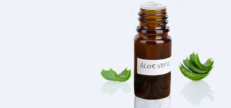 12 migliori benefici dell'olio Aloe Vera (Grithkumari) per la pelle, i capelli e la salute