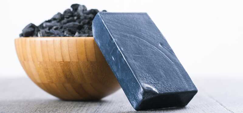 10 benefici incredibili di sapone di carbone