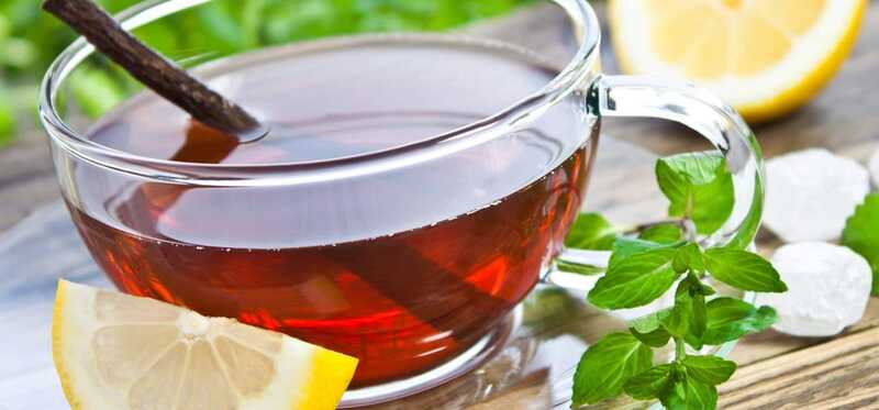 22 vantaggi straordinari del tè della radice di liquirizia per i capelli della pelle e la salute