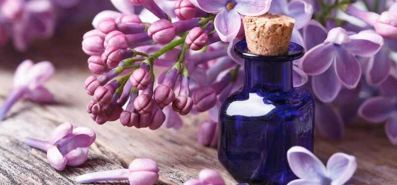 8 benefici incredibili di olio essenziale di lilla