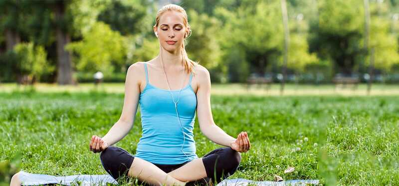 10 vantaggi incredibili dell'ascolto della musica durante la meditazione