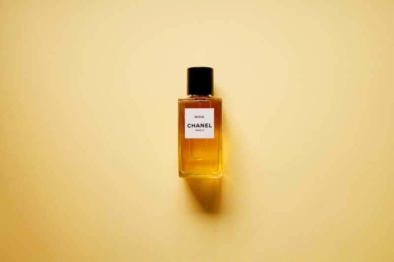 El último perfume Chanel huele exactamente como el maquillaje
