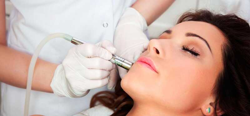 Top 10 klinikker - centre, der giver laser behandling for acne ar