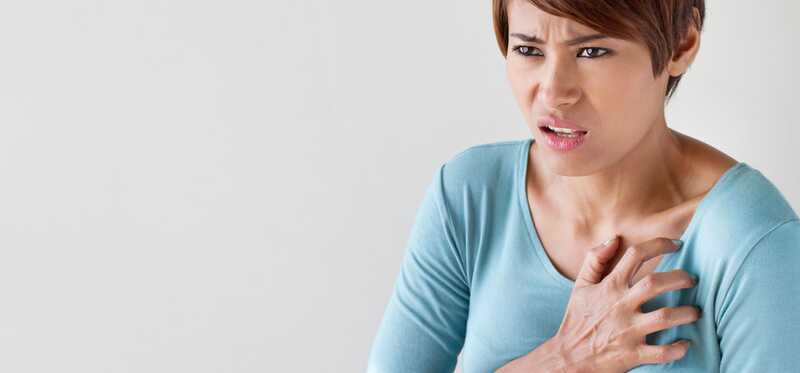 10 effektive hjemmehjælpemidler til behandling af brystsmerter