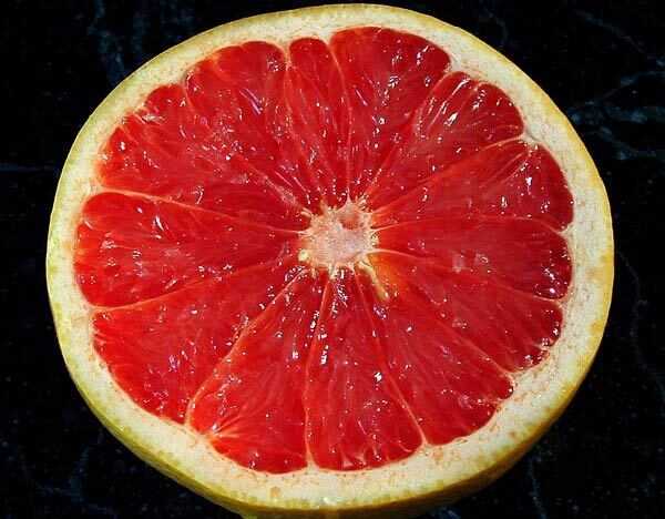 17 fantastiske fordele ved grapefrugt til hud og sundhed