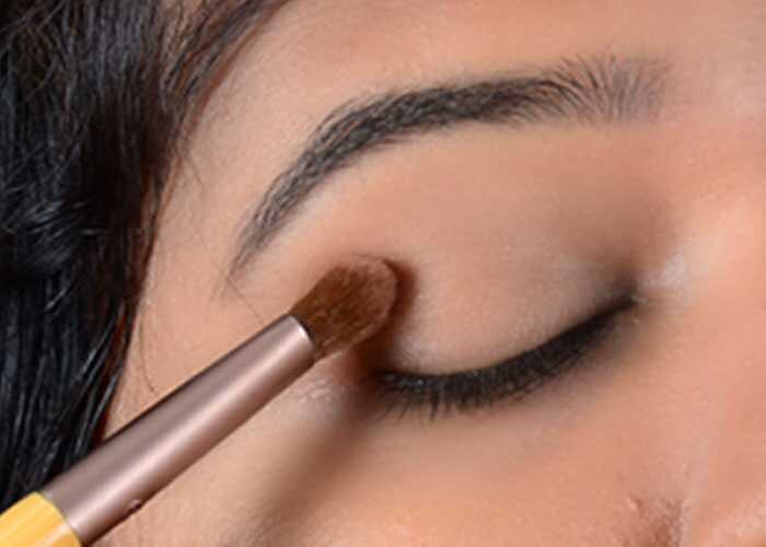 Simple Gold Eye Makeup tutorial